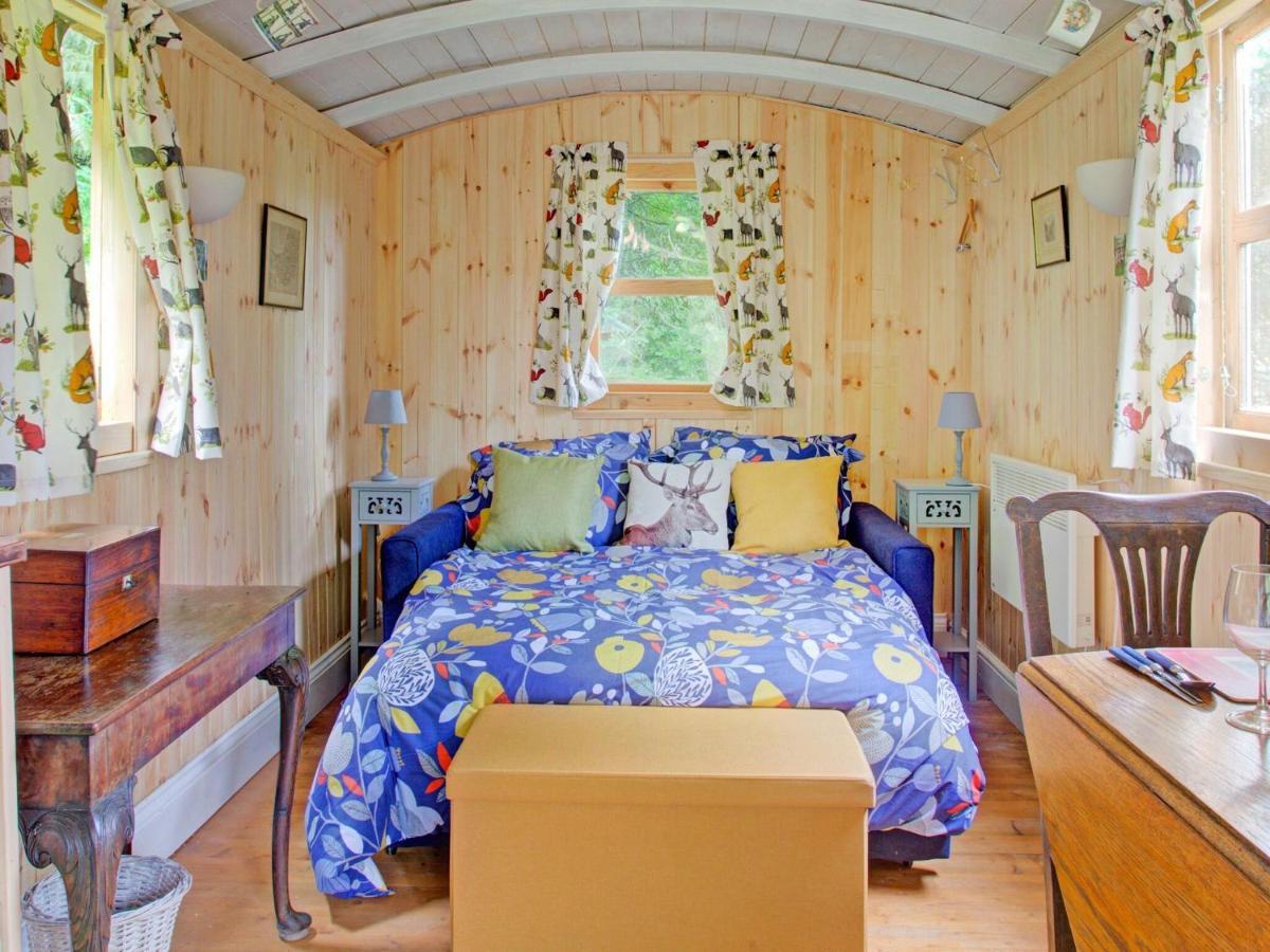 Hill View Holiday Home With Garden Тонтон Экстерьер фото