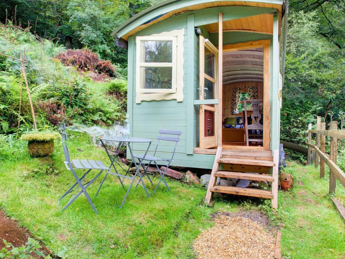Hill View Holiday Home With Garden Тонтон Экстерьер фото
