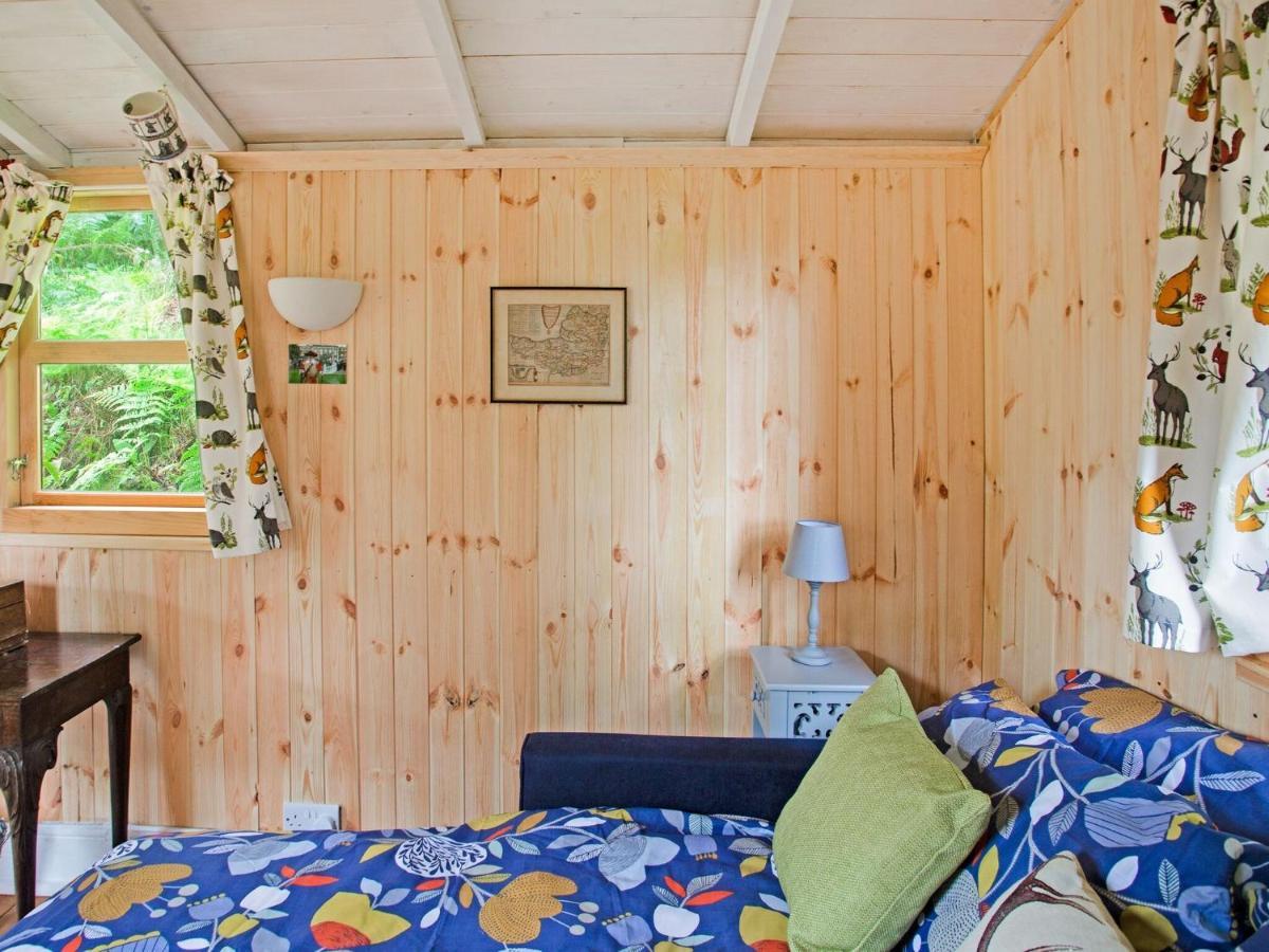 Hill View Holiday Home With Garden Тонтон Экстерьер фото